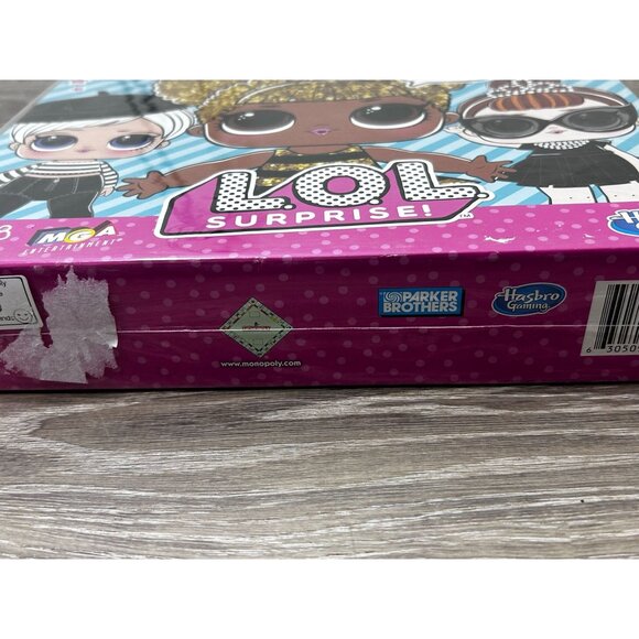 Hasbro LOL Surprise Edition Monopoly B2 Board Game - Picture 2 of 5